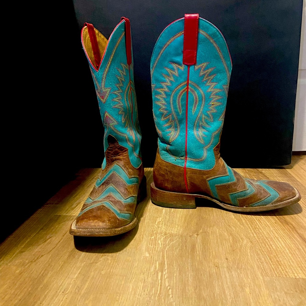 Macie Bean cowgirl boots. Wave on Wave. Discontinued style. Women’s 9.5